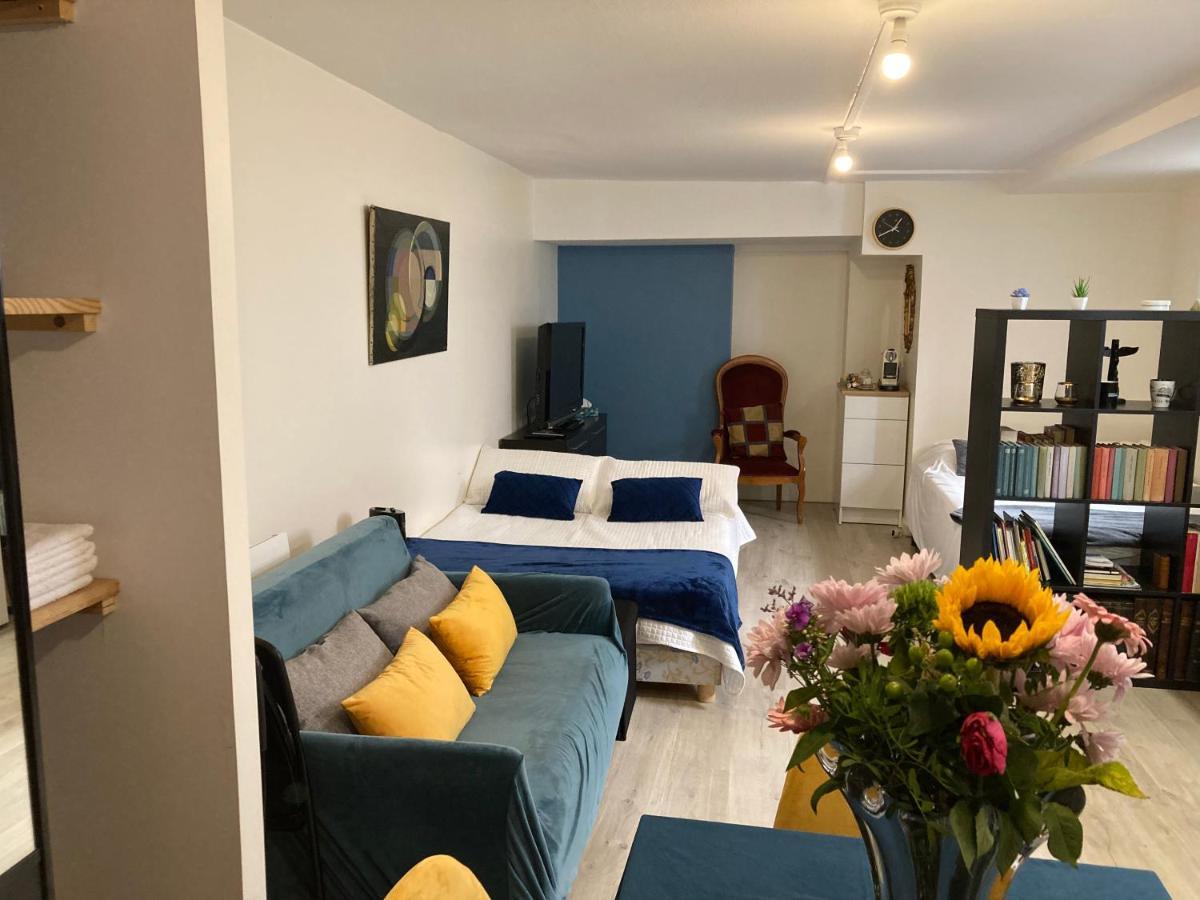 Une Chambre Chez Nous, A 12 Minutes De Paris Малакоф Экстерьер фото